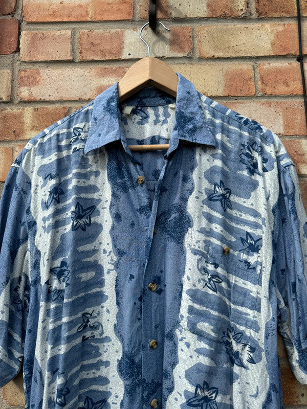 Vintage Patterned Short Sleeve Shirt