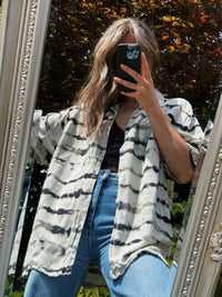 Retro Patterned Short Sleeve Shirt