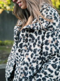 Billabong Leopard Print Teddy Fluffy Fleece